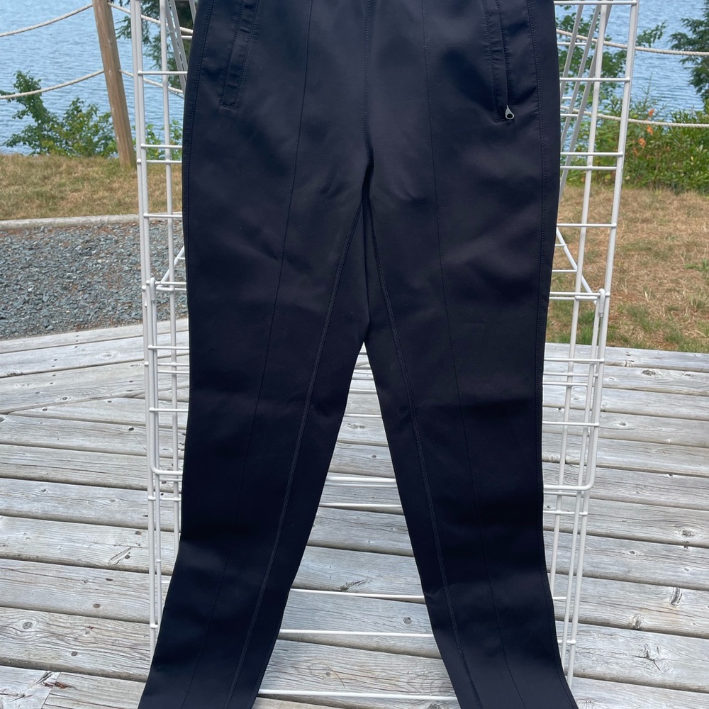Lulu Pants Size 8/10